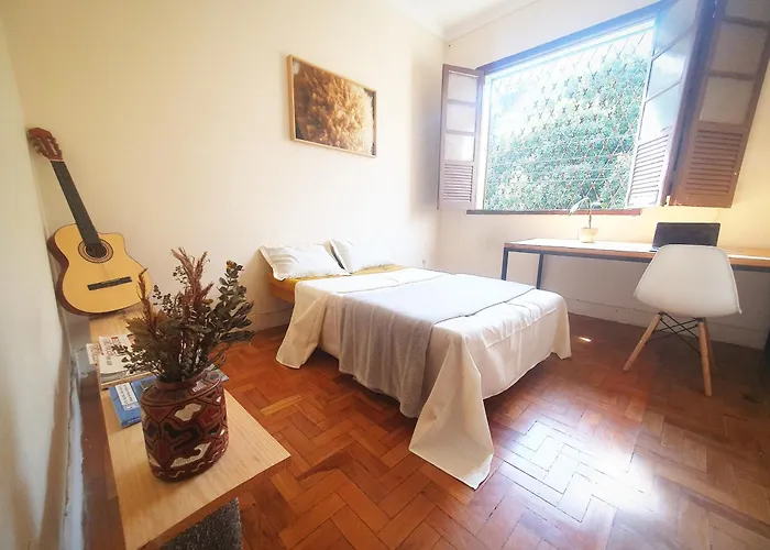 Quarto Casal Com Janela Casa Caramel