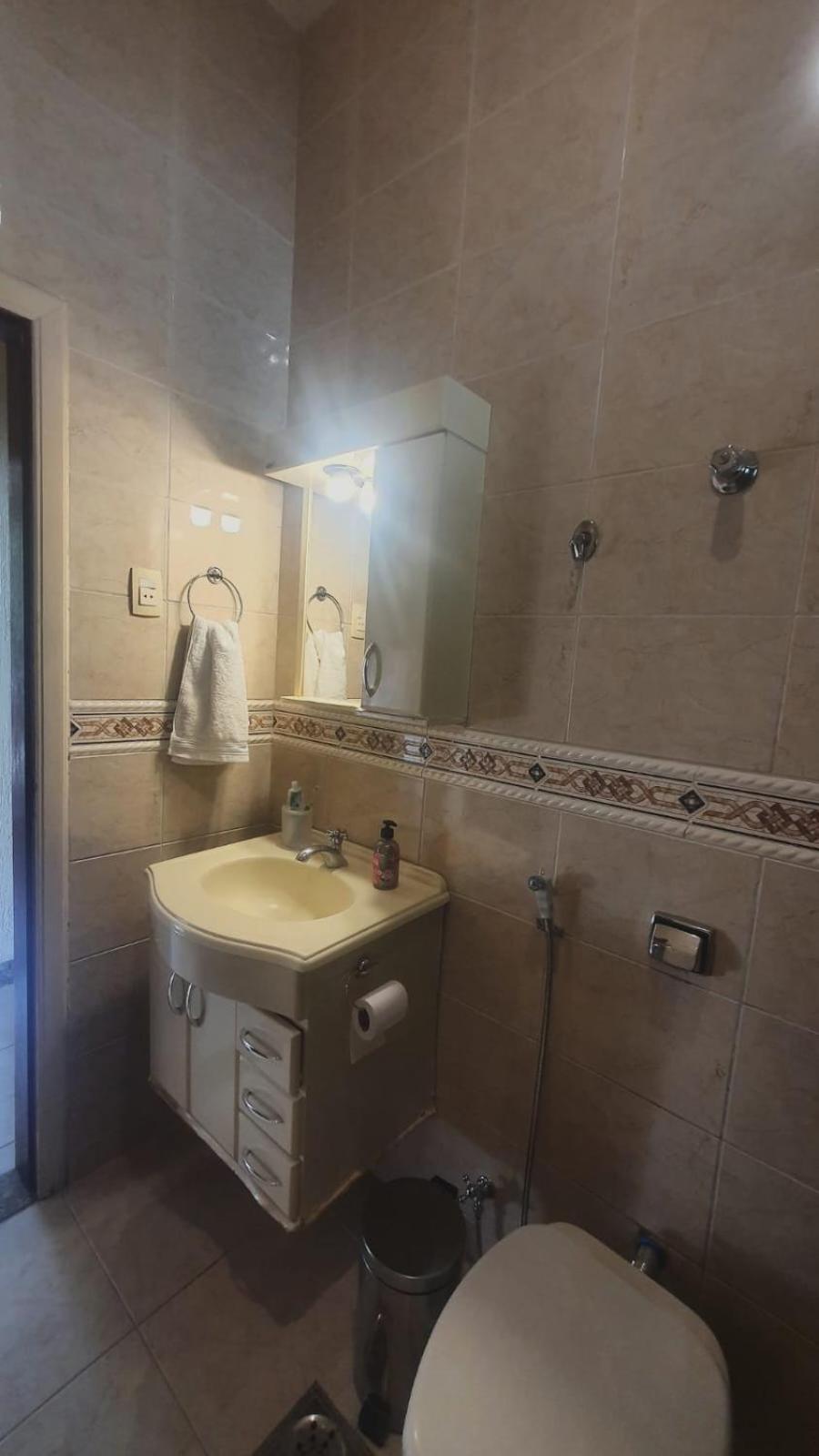 Casal Com Janela Casa Caramel Homestay Belo Horizonte
